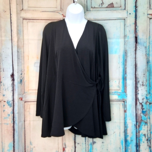 Torrid Long Sleeve Wrap Top - Picture 3 of 12